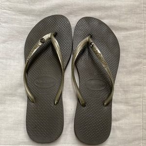 Havaiana Slim Ladies Flip Flop with Swarovski Crystal